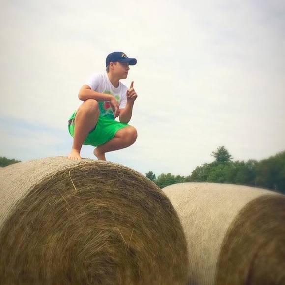 Meet your Posher, Aj - Picture 1 of 1